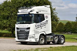 FREIGHTWAYS HY22 BXV 24sm0282