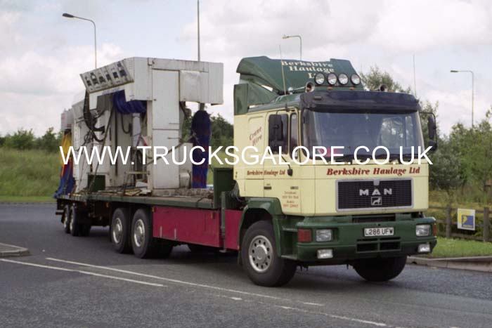 BERKSHIRE HAULAGE L286 UFW